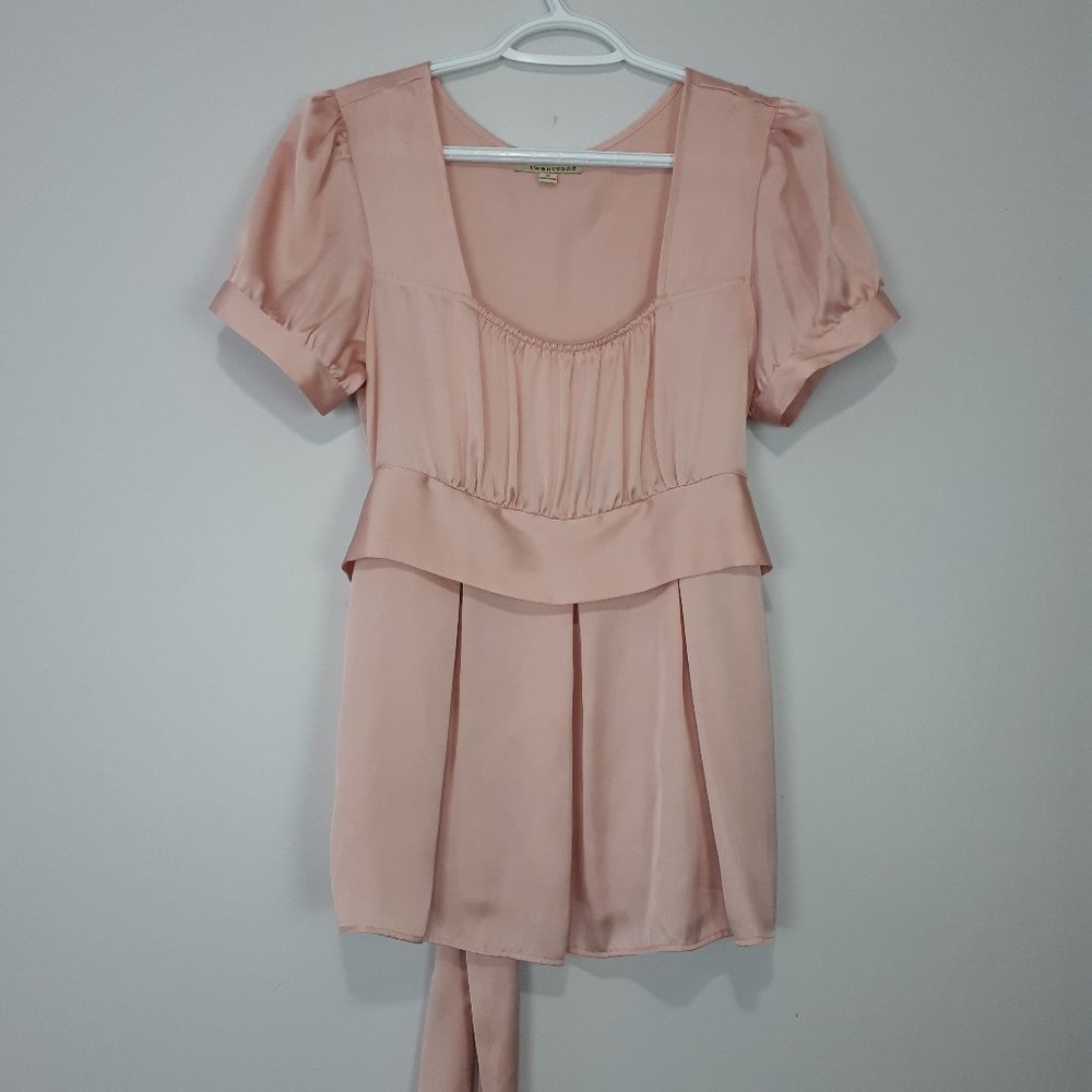 🛍3/$12 TWENTYONE Pink Pleated Blouse
